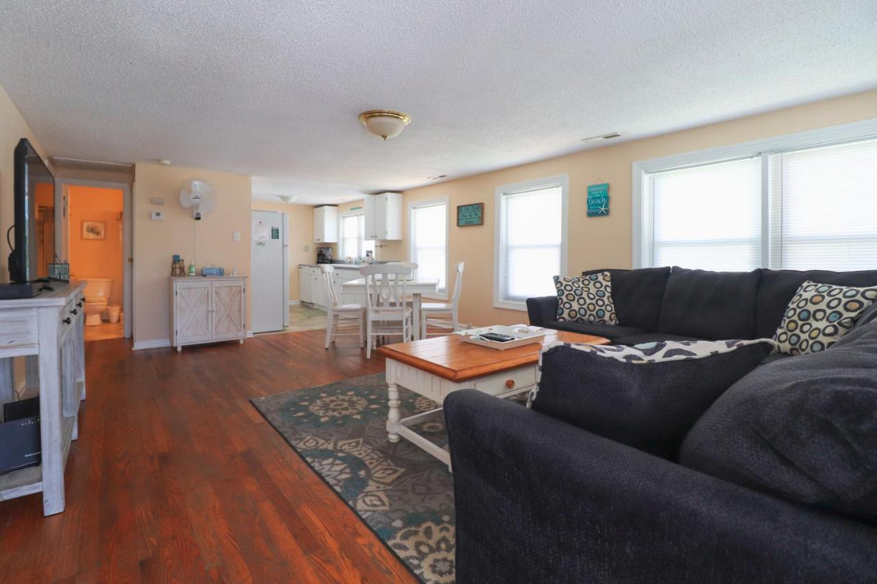 Loris Landing Cottage Myrtle Beach Exteriör bild